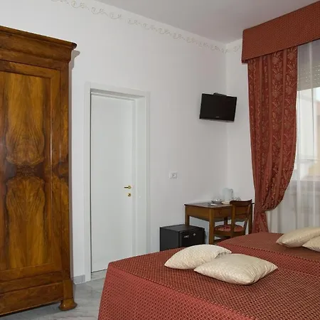 Lady Rose Bed & Breakfast